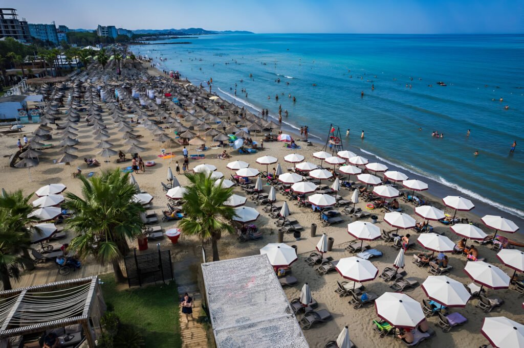 Daily apartment rental in Golem for couples